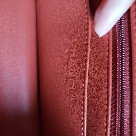 CHANEL 21k Brown, Mini rectangle, Light gold hardware, Lambskin - Picture 13 of 15